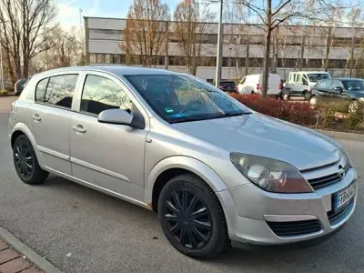 Gebraucht Opel Astra 101 PS (74 kW) 2005 Grau Limousine