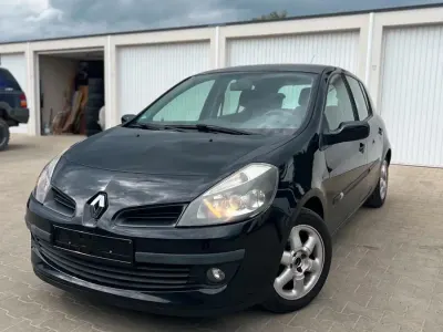 Brugt Renault Clio II 75 HK (55 kW) 2007 Sort Hatchback