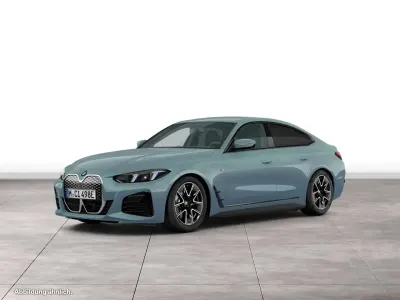 Neu BMW i4 M Sport 210 kW (286 PS) 2026 Cape york gruen Limousine