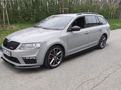 gebraucht Skoda Octavia 2.0 TDI DSG RS "ACC, AHK, WSSH, CANTON"