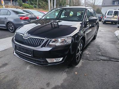 Gebraucht Skoda Octavia 105 PS (77 kW) 2014 Schwarz Kleinwagen