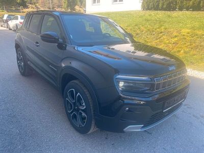 Neu Jeep Avenger Altitude 101 PS (74 kW) 2025 Schwarz SUV