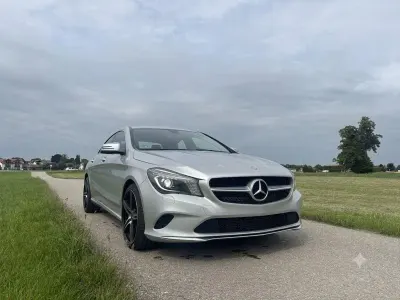 Gebraucht Mercedes CLA250 211 PS (155 kW) 2014 Silber Coupé