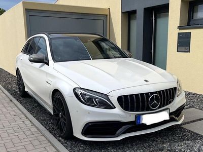 Mercedes C63 AMG