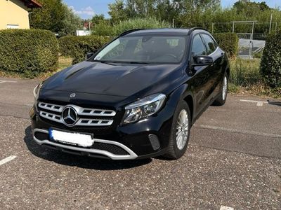 Mercedes GLA180