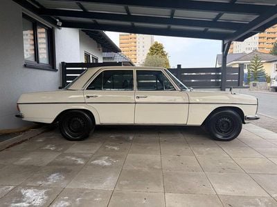 Gebraucht Mercedes 230 131 PS (96 kW) 1973 Weiß Limousine