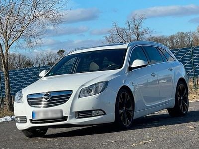 Gebraucht Opel Insignia OPC 163 PS (119 kW) 2013 Weiß Kombi