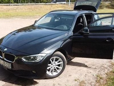 Usata BMW 320 Sport Line 2013 Nero Station wagon