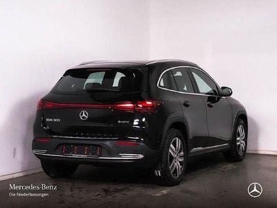 Mercedes EQA300