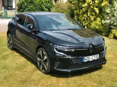 Gebraucht Renault Megane E-Tech 95 kW (130 PS) 2022 Schwarz Limousine