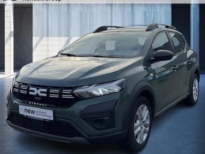 Second-hand Dacia Sandero Essentiel 122 CP (89 kW) 2024 Verde Berlinǎ