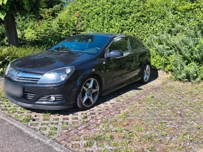 Gebraucht Opel Astra GTC 170 PS (125 kW) 2006 Schwarz Coupé