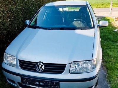 Usata VW Polo 60 CV (44 kW) 2002 Argento Berlina