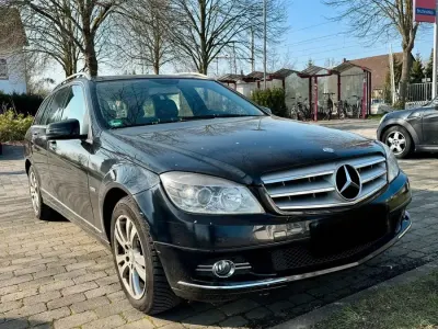 Gebraucht Mercedes C220 Avantgarde 170 PS (125 kW) 2010 Schwarz Kombi