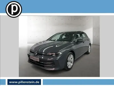 Gebraucht VW Golf VIII Style 150 PS (110 kW) 2025 Grau Limousine