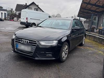 Schwarz Gebraucht 2014 Audi A4 Kombi | 8.700 € (Guter Preis)