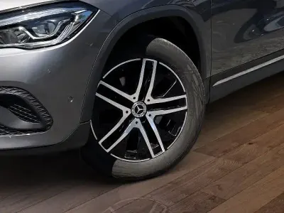 Gebraucht Mercedes GLA220 Progressive 190 PS (139 kW) 2022 Grau SUV