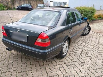Mercedes C180