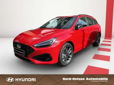 Gebraucht Hyundai i30 Trend 150 PS (110 kW) 2026 Rot Kombi