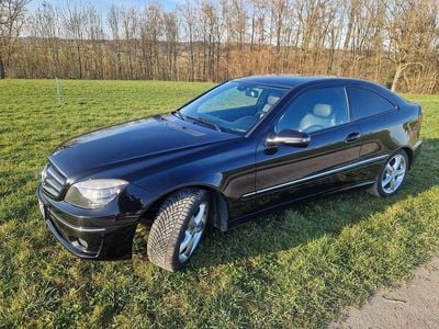 Gebraucht Mercedes CLC220 150 PS (110 kW) 2009 Schwarz Kleinwagen