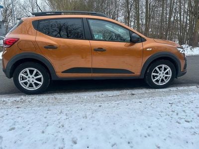 Andere farben Gebraucht 2022 Dacia Sandero Stepway Limousine | 11.990 € (Guter Preis)