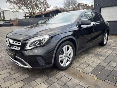 Gebraucht Mercedes GLA220 Urban 170 PS (125 kW) 2019 Schwarz SUV