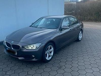 Gebraucht BMW 320 Luxury Line 184 PS (135 kW) 2012 Limousine