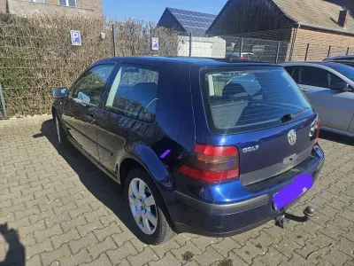 Gebraucht VW Golf IV Basis 101 PS (74 kW) 2002 Blau Limousine