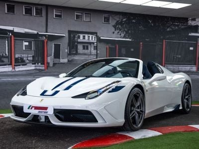 Weiß Gebraucht 2015 Ferrari 458 Cabrio | 1.100.000 €