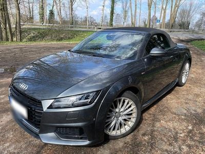Second-hand Audi TT Roadster Ambiente 230 CP (169 kW) 2016 Gri Cabrio