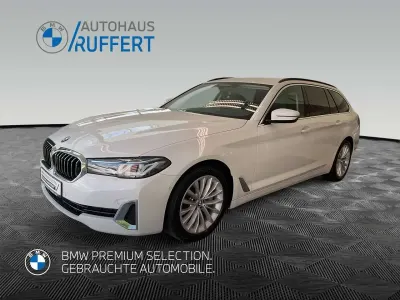 Gebraucht BMW 530 286 PS (210 kW) 2023 Alpinweiß uni Kombi
