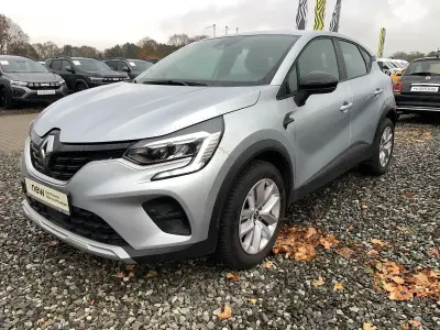 Używany Renault Captur Evolution 140 KM (102 kW) 2023 Szary SUV