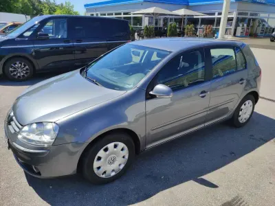Gebraucht VW Golf V Trendline 102 PS (75 kW) 2007 Grau Limousine