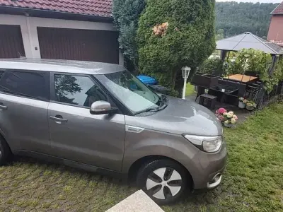 Gebraucht Kia Soul 80 kW (110 PS) 2016 Grau SUV