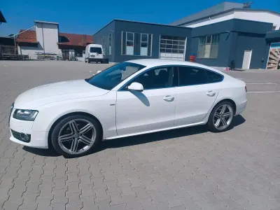 Gebraucht Audi A5 S-Line 2011 Weiß Coupé