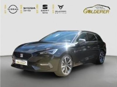 Mitternachtsschwarz Gebraucht 2023 Seat Leon FR Kombi | 30.860 € (Teuer)