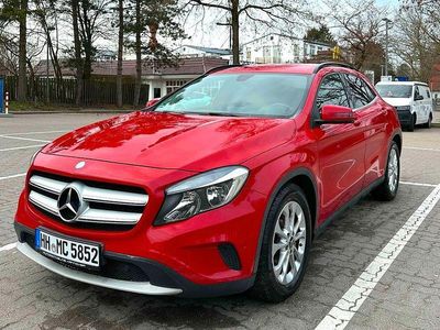 Gebraucht Mercedes GLA200 136 PS (100 kW) 2014 Rot SUV