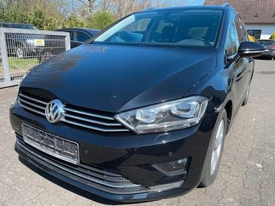 Schwarz Gebraucht 2017 VW Golf Sportsvan Highline Van / Kleinbus | 14.900 € (Fairer Preis)