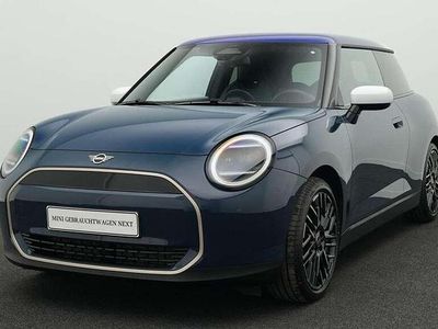 Blau Gebraucht 2024 Mini Cooper Favoured Kleinwagen | 28.694 € (Fairer Preis)