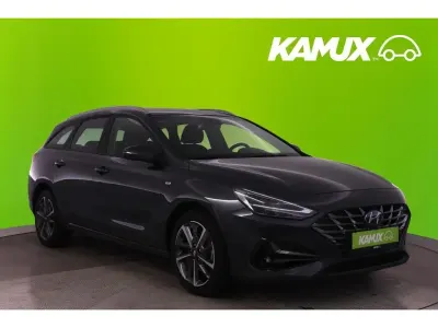 Gebraucht Hyundai i30 Trend 120 PS (88 kW) 2022 Silber / grau Kombi
