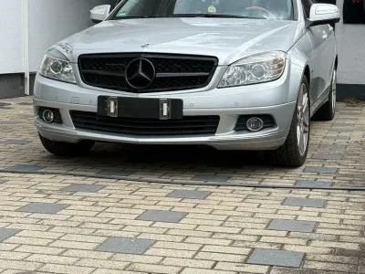 Gebraucht Mercedes C280 231 PS (169 kW) 2007 Silber Limousine
