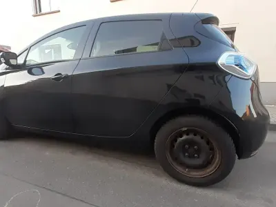 Gebraucht Renault Zoe Intens 42 kW (58 PS) 2017 Schwarz Kleinwagen