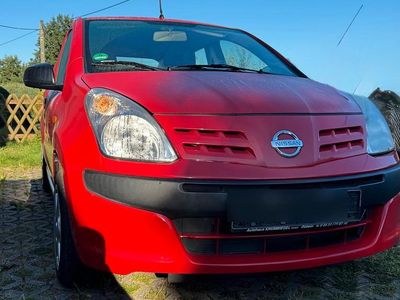 Nissan Pixo
