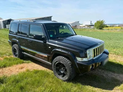 Begagnad Jeep Commander 218 HK (160 kW) 2006 Svart SUV