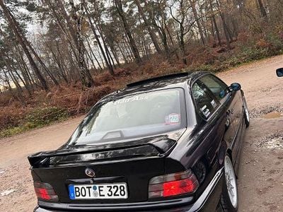 Usado BMW 328 Performance 193 HP (141 kW) 1996 Preto Coupé