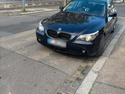 Gebraucht BMW 520 170 PS (125 kW) 2004 Blau Kombi