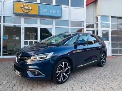Usata Renault Scenic E-Tech Bose Edition 140 CV (102 kW) 2018 Blu Monovolume