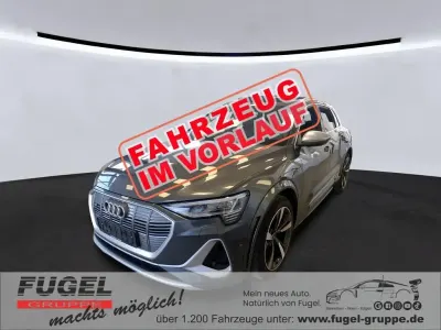 Gebraucht Audi e-tron Ambiente 369 kW (503 PS) 2022 Daytonagrau perleffekt SUV