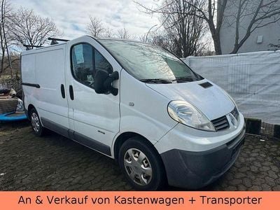 Gebraucht Renault Trafic 114 PS (83 kW) 2011 Weiß Van / Kleinbus