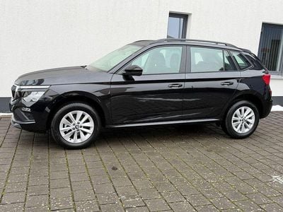 Schwarz Neu 2025 Skoda Kamiq Selection SUV | 26.980 € (Fairer Preis)